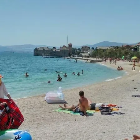 Modern Near Split & Trogir Apartment *