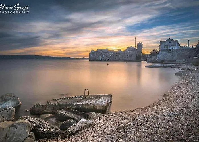 Modern Near Split & Trogir Apartamento Kaštela