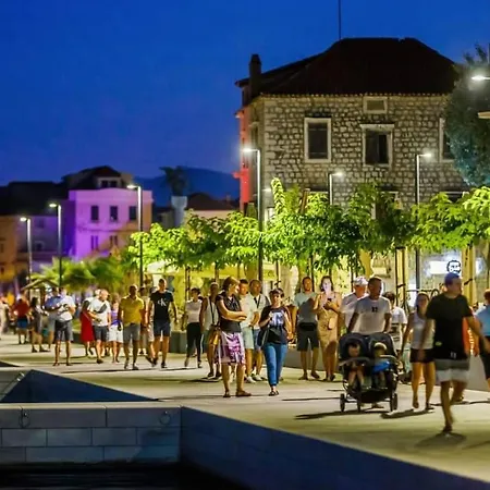 Modern Near Split & Trogir Apartament